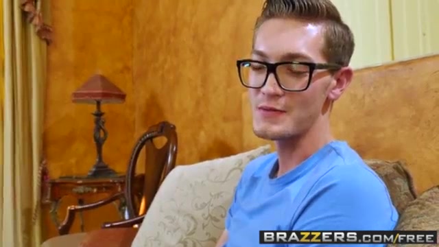 Brazzers соблазнили тинки