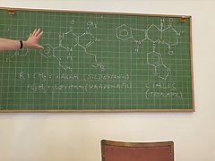 Развратные студентки накинулись на член взрослого преподавателя